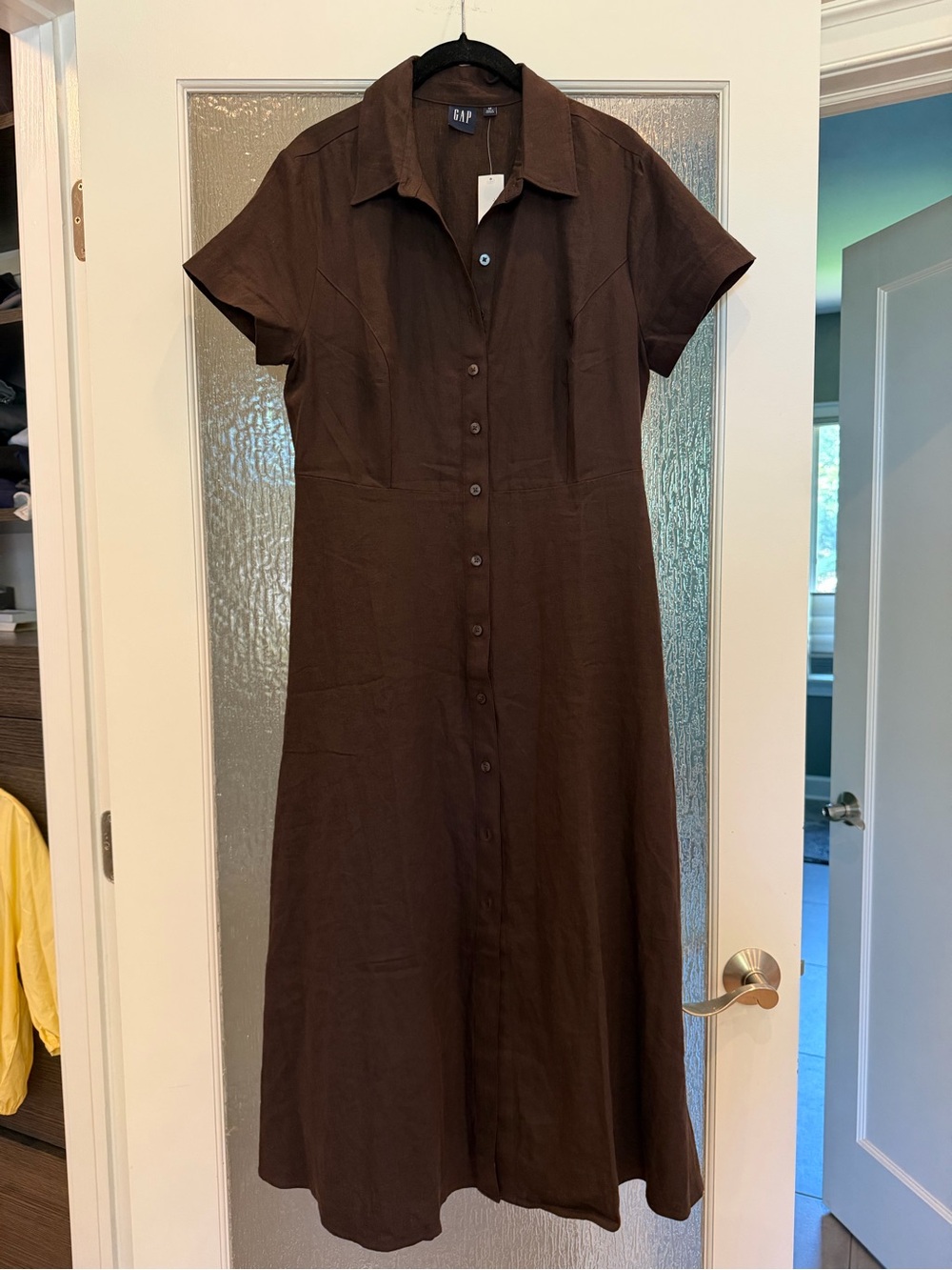 NWT GAP linen blend midi shirtdress. Size Medium. Spring 2026 - Picture 4 of 4